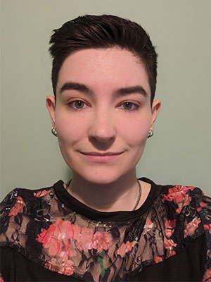 Vi Hutchinson Headshot