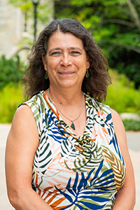 Linda Stevenson Headshot