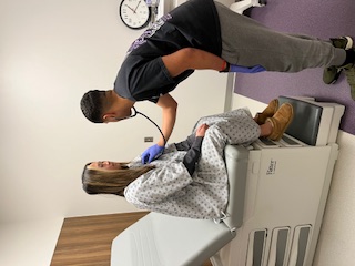 Resp Care Students practicing
