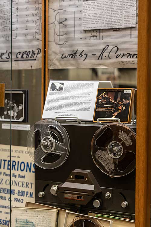 BOB & DARLENE CURNOW JAZZ LIBRARY item on display